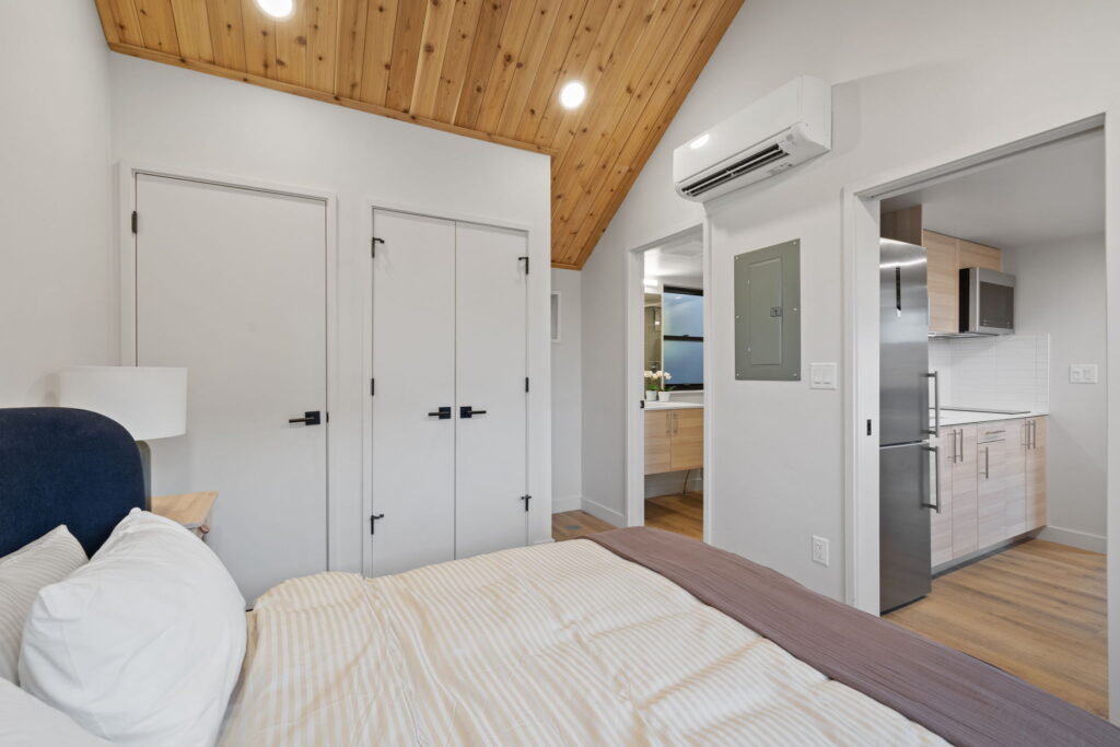 25 web or mls 7j4a0697