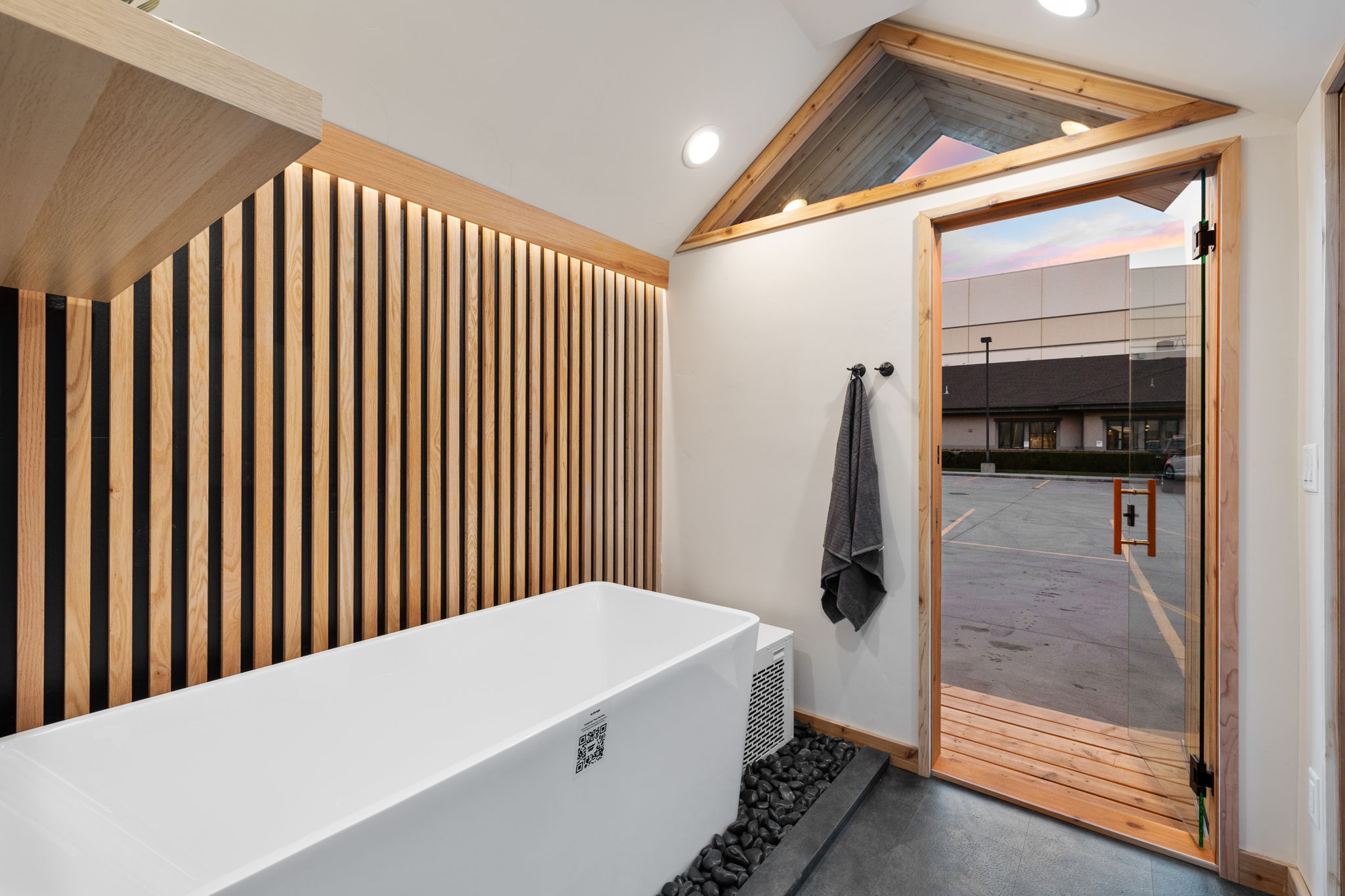 4-web-or-mls-7J4A1464