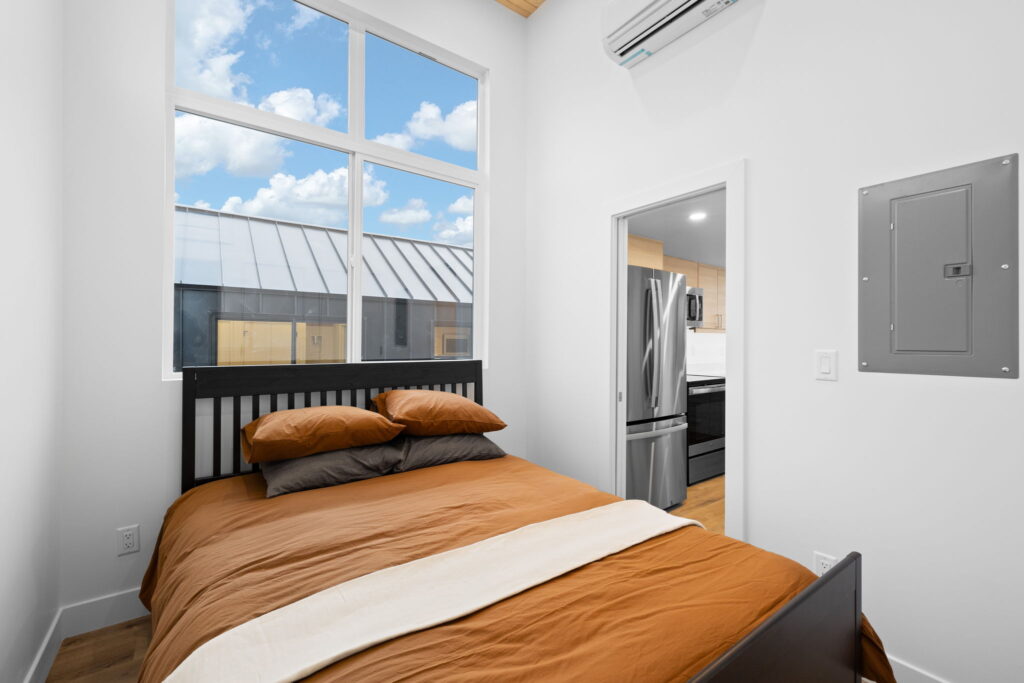 23 web or mls 7j4a0279